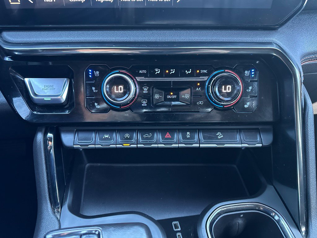 Used 2022 GMC Sierra 1500 AT4 w/ AT4 Preferred Package AWD/4WD image 4