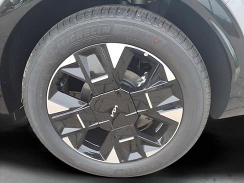 New 2026 Kia Sportage SX FWD image 17