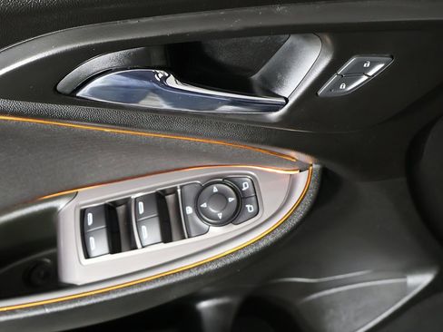 Used 2020 Chevrolet Malibu LS image 28