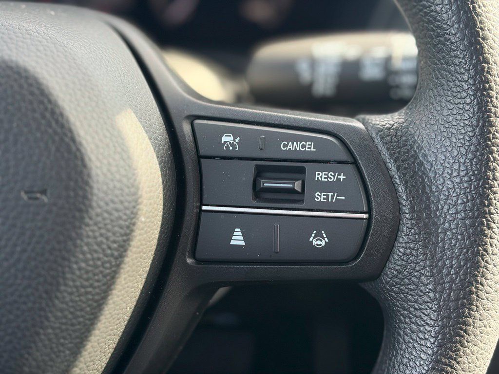 Used 2025 Honda HR-V LX image 22