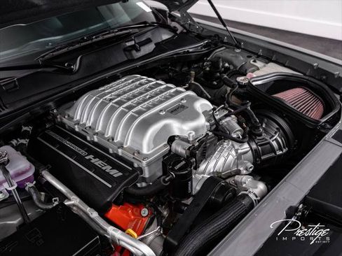 Used 2023 Dodge Challenger SRT Hellcat w/ Plus Package RWD image 6