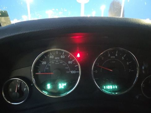 Used 2012 Jeep Wrangler Sport image 9