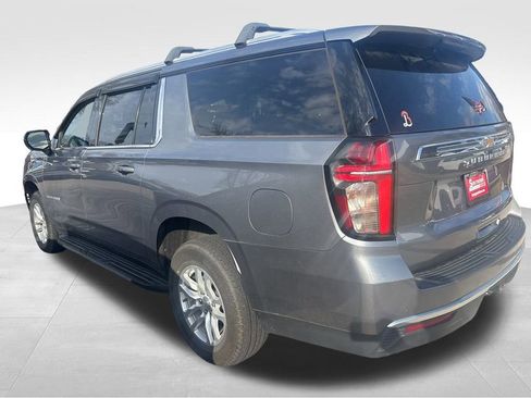Used 2021 Chevrolet Suburban LS image 17