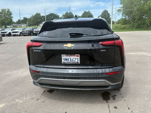 Used 2024 Chevrolet Blazer EV LT AWD/4WD image 12