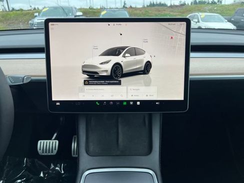 Used 2023 Tesla Model Y Performance image 23