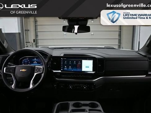 Used 2025 Chevrolet Silverado 2500 LT AWD/4WD image 23