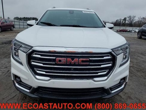 Used 2024 GMC Terrain SLT w/ Tech Package image 6