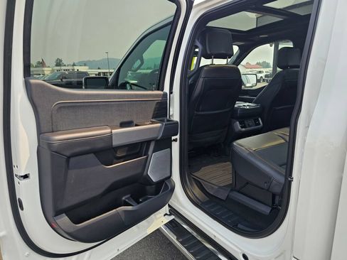 Used 2024 Ford F150 Lariat w/ Equipment Group 502A High AWD/4WD image 15