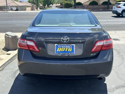 Used 2009 Toyota Camry XLE FWD image 4