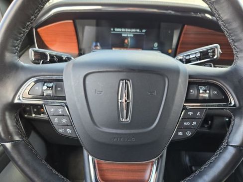 Used 2024 Lincoln Navigator Reserve AWD/4WD image 27