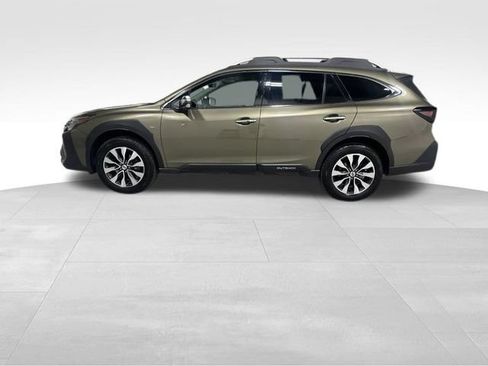 Used 2023 Subaru Outback Touring XT AWD/4WD image 10