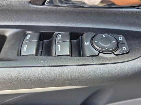 Used 2020 Chevrolet Bolt Premier w/ Infotainment Package FWD image 22