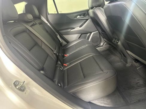 Used 2025 Chevrolet Equinox LT w/ Convenience Package II AWD/4WD image 24