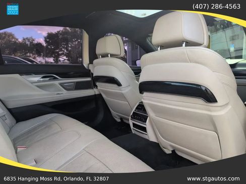 Used 2017 BMW 740i RWD image 27