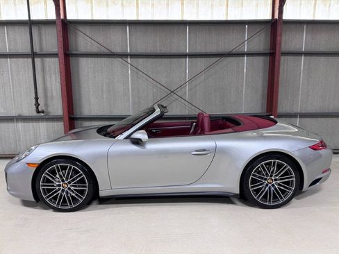 Used 2018 Porsche 911 Carrera 4 AWD/4WD image 7