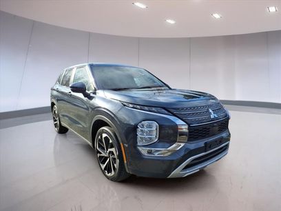 Used 2024 Mitsubishi Outlander SE