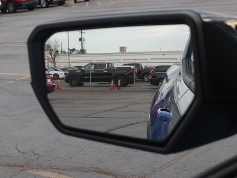 New 2026 GMC Canyon Elevation w/ Convenience Package image 17