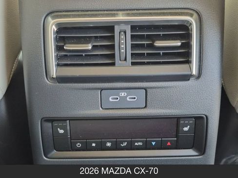 Certified 2026 MAZDA CX-70 3.3 Turbo w/ Preferred Package AWD/4WD image 16