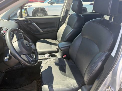 Used 2017 Subaru Forester 2.5i Limited w/ Popular Package #2 AWD/4WD image 6
