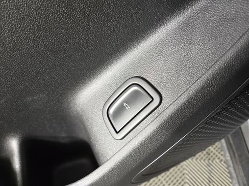 Used 2024 Chevrolet Traverse LT w/ LPO, Floor Liner Package image 29