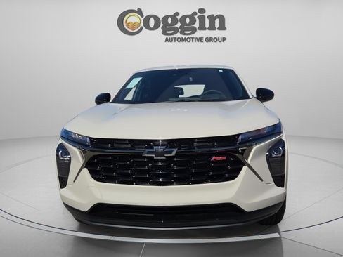 New 2026 Chevrolet Trax RS image 9