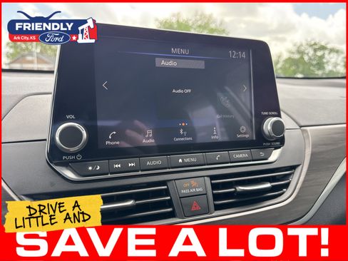 Used 2024 Nissan Altima 2.5 SV FWD image 14