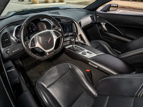 Used 2019 Chevrolet Corvette Z06 RWD image 5