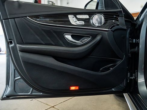 Used 2019 Mercedes-Benz E 63 AMG S image 31