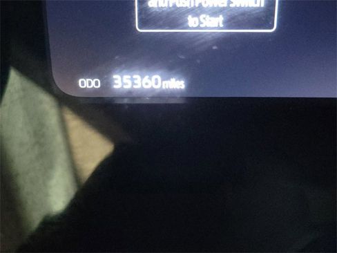 Used 2023 Toyota Sequoia Limited image 17