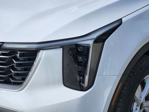 New 2026 Kia Sorento LX FWD image 6