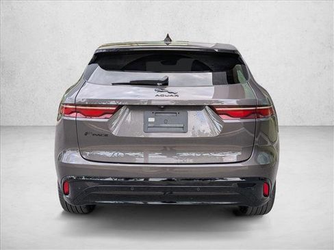 Used 2022 Jaguar F-PACE S image 6