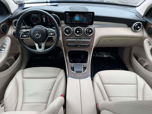Certified 2022 Mercedes-Benz GLC 300 4MATIC image 11