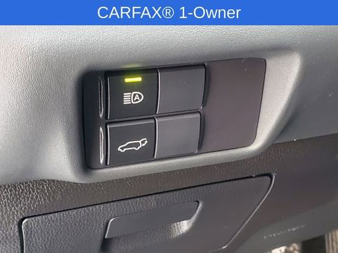 Used 2023 Toyota Highlander LE image 13