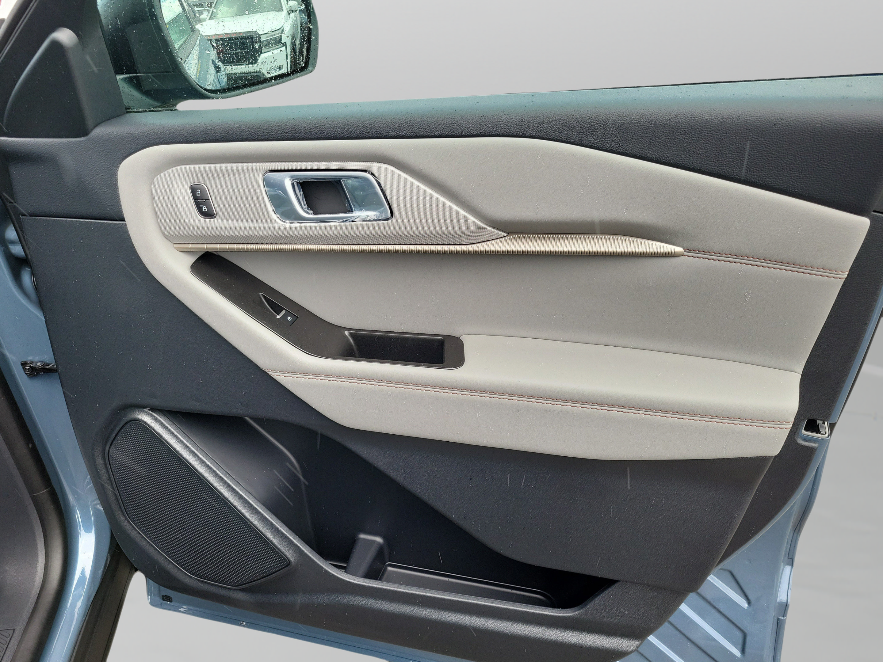 New 2026 Ford Explorer Active w/ Active Comfort Package RWD image 7