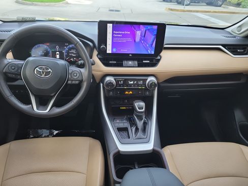 Used 2024 Toyota RAV4 Limited w/ Advanced Technology Package FWD image 17