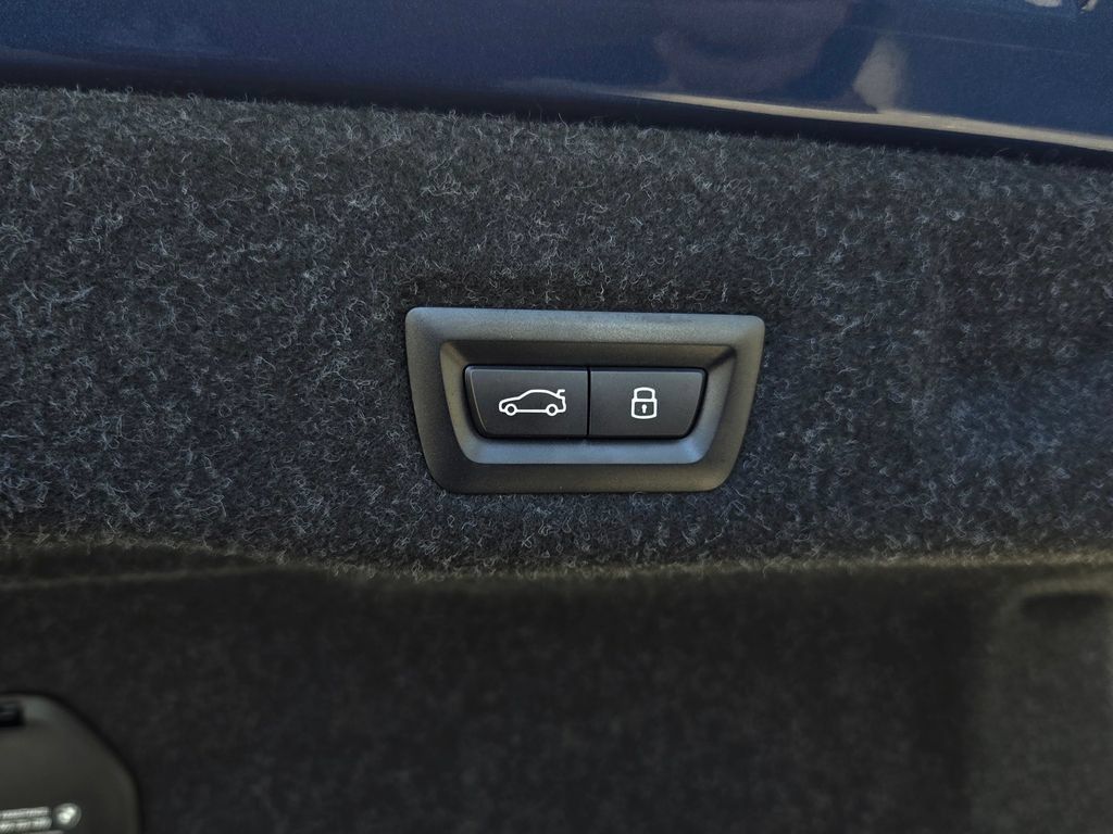 Used 2025 BMW 530i RWD image 35