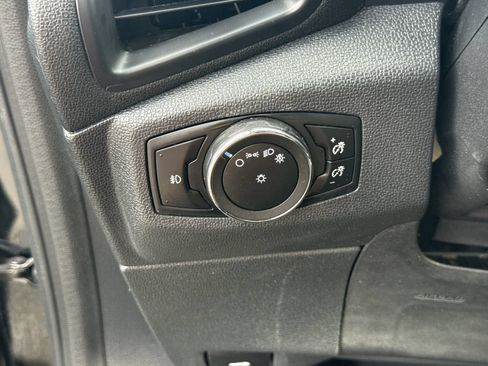Used 2019 Ford EcoSport SE FWD image 29