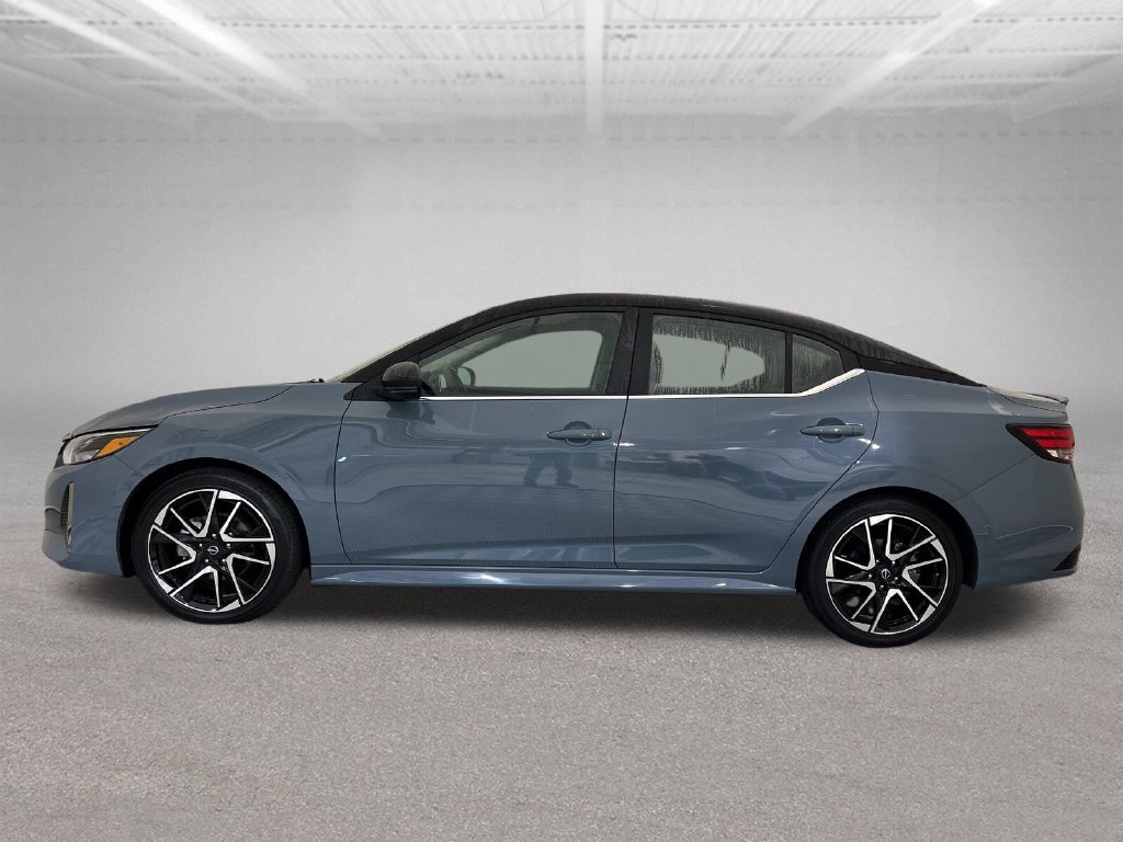 Used 2024 Nissan Sentra SR w/ SR Premium Package FWD image 2
