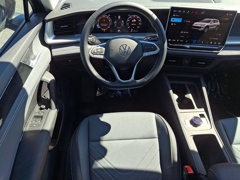 New 2026 Volkswagen Tiguan SE AWD/4WD image 7