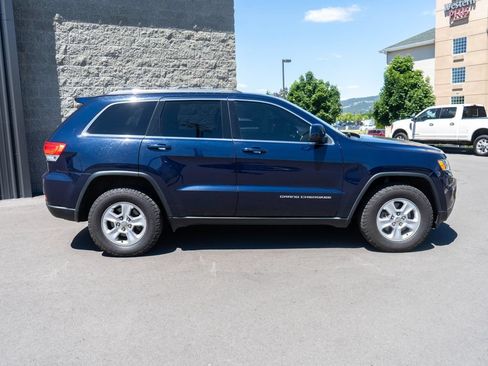 Used 2016 Jeep Grand Cherokee Laredo w/ Quick Order Package 23E AWD/4WD image 8