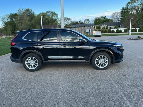 Used 2025 Honda CR-V EX image 2