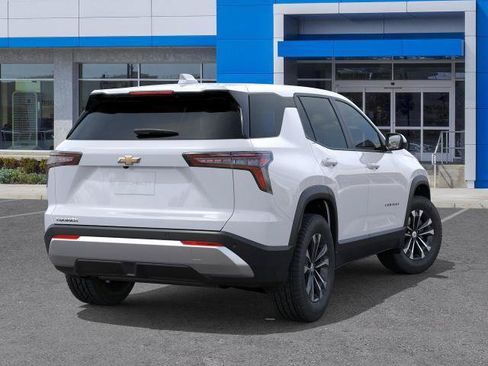 New 2027 Chevrolet Equinox LT FWD image 4