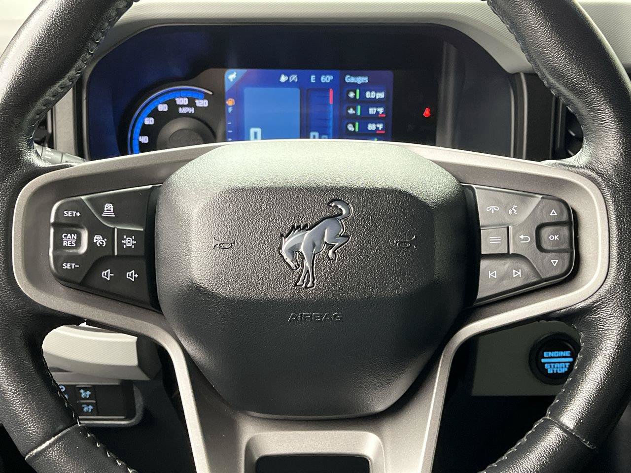Certified 2022 Ford Bronco Badlands AWD/4WD image 15