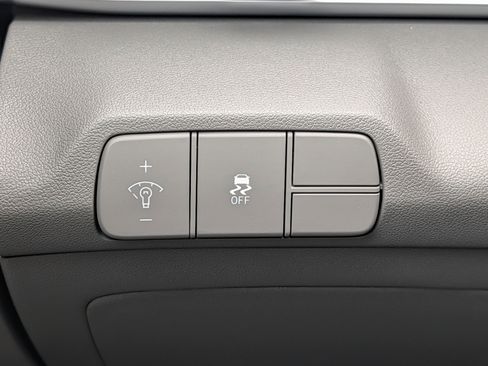 New 2026 Hyundai Elantra Sport image 12