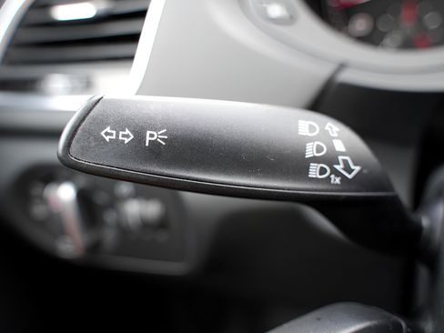 Used 2018 Audi Q3 2.0T Premium Plus AWD/4WD image 27