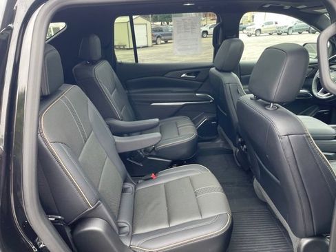 Used 2026 Chevrolet Traverse High Country w/ LPO, Floor Liner Package AWD/4WD image 39