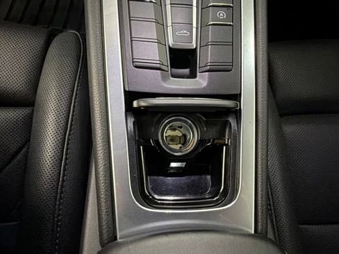 Used 2019 Porsche 718 Boxster RWD image 19