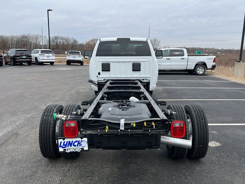 New 2026 RAM 5500 Tradesman w/ Chrome Appearance Group image 3