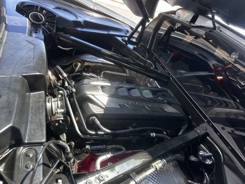 Used 2023 Chevrolet Corvette Stingray Preferred Cpe w/ Z51 Performance Package RWD image 17