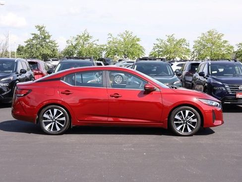 Certified 2024 Nissan Sentra SV w/ SV Premium Package FWD image 5